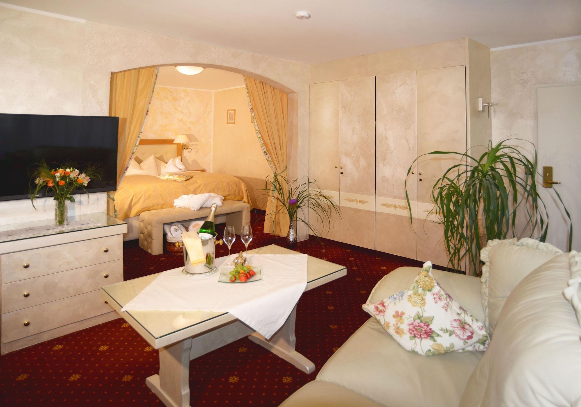 Hotel Krone Igelsberg Φρόιντενσταντ Εξωτερικό φωτογραφία