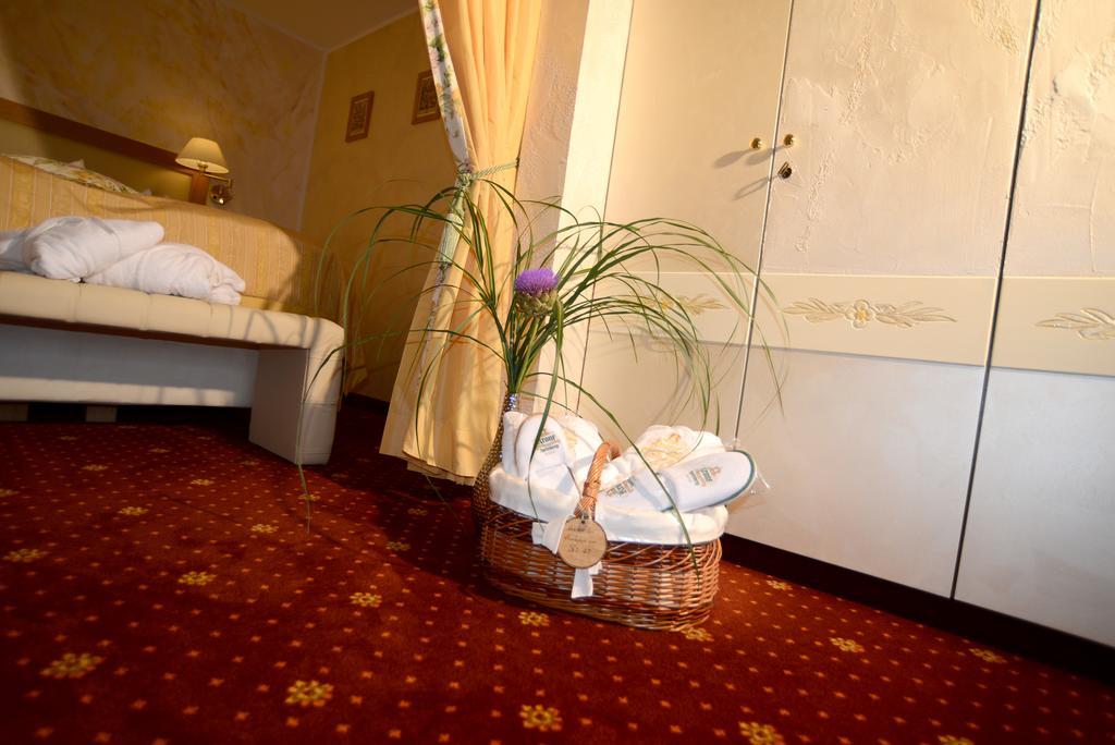 Hotel Krone Igelsberg Φρόιντενσταντ Εξωτερικό φωτογραφία