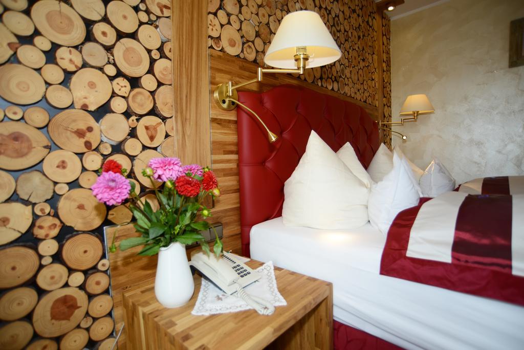 Hotel Krone Igelsberg Φρόιντενσταντ Εξωτερικό φωτογραφία