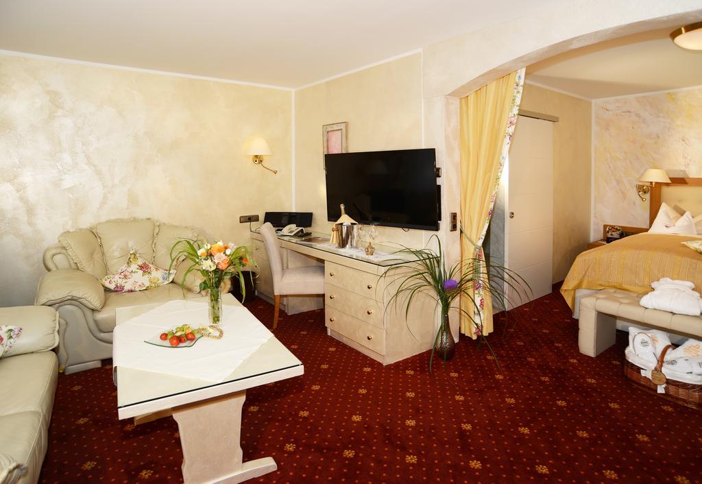 Hotel Krone Igelsberg Φρόιντενσταντ Εξωτερικό φωτογραφία